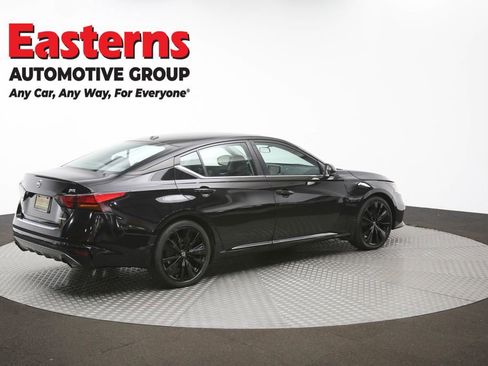 Used 2022 Nissan Altima 2.0 SR FWD image 42