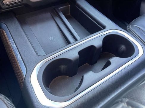 Used 2022 Chevrolet Silverado 1500 High Country image 11