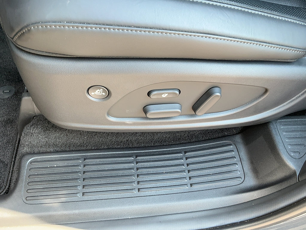 Certified 2026 Hyundai Palisade Calligraphy FWD image 24