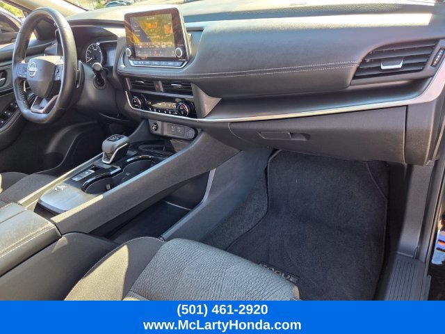 Used 2025 Nissan Rogue SV FWD image 18