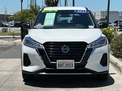 Used 2021 Nissan Kicks S FWD image 9