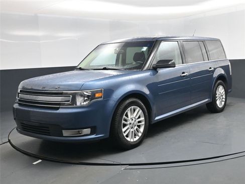 Used 2019 Ford Flex SEL image 1