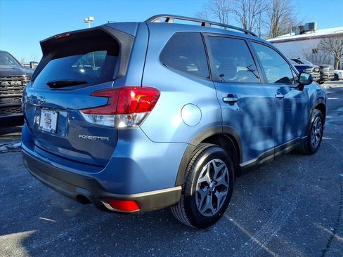 Certified 2023 Subaru Forester Premium image 6