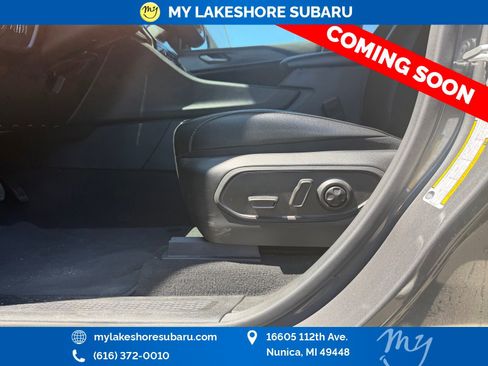 Used 2025 Jeep Grand Cherokee Altitude AWD/4WD image 13