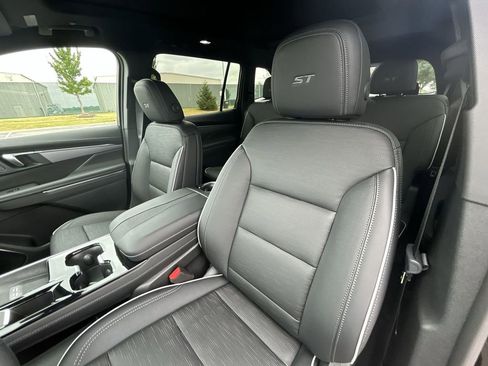 New 2026 Buick Enclave Sport Touring w/ Super Cruise Package image 15