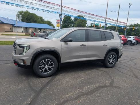 New 2026 GMC Acadia AT4 w/ Luxury Package AWD/4WD image 4