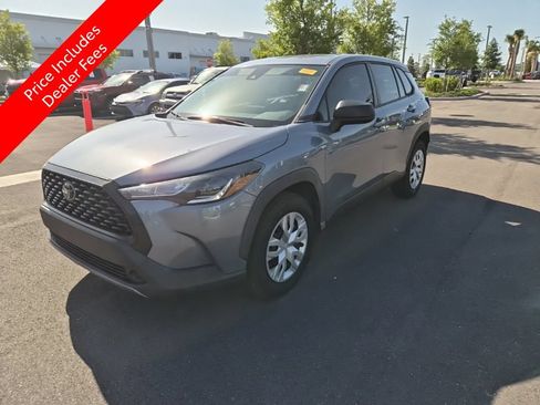 Used 2022 Toyota Corolla Cross L FWD image 1