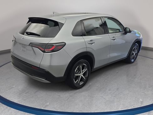 Certified 2024 Honda HR-V EX-L image 5