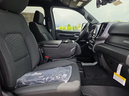 New 2026 RAM 1500 Big Horn AWD/4WD image 31