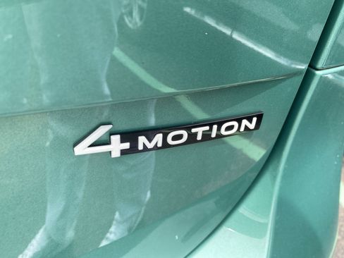 New 2025 Volkswagen ID. Buzz 1st Edition image 8