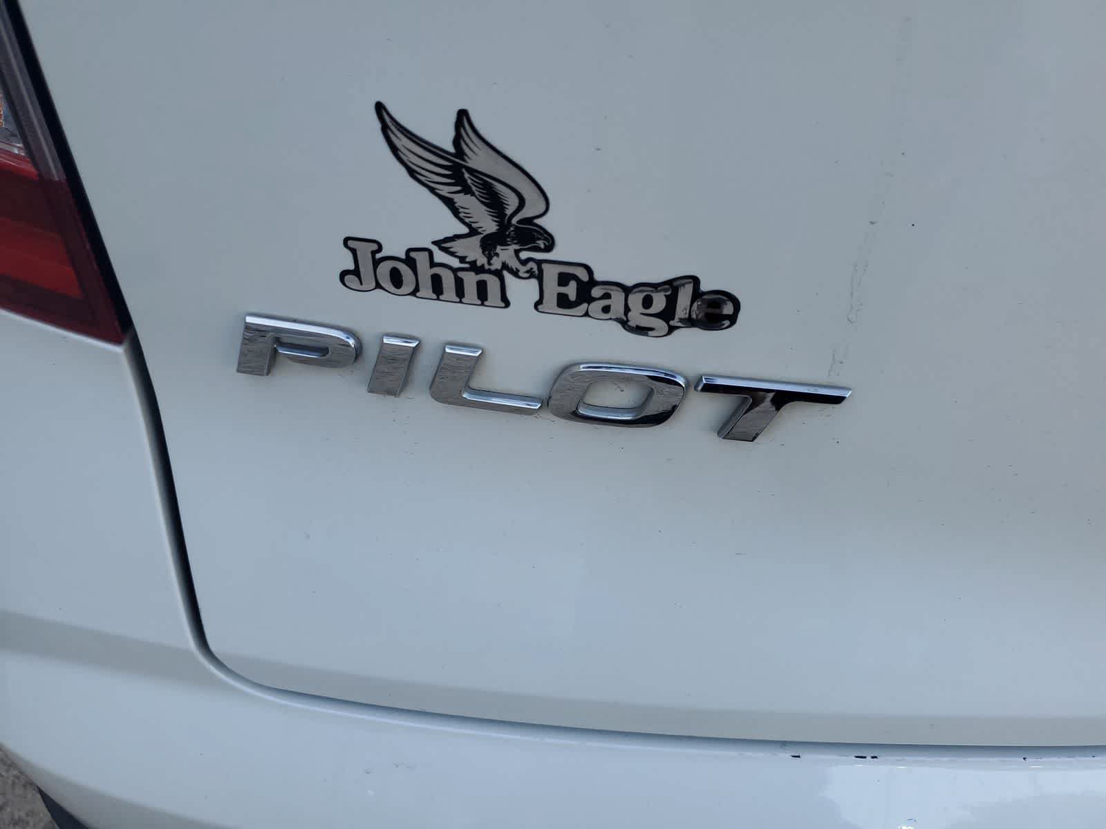 Used 2019 Honda Pilot Touring image 10