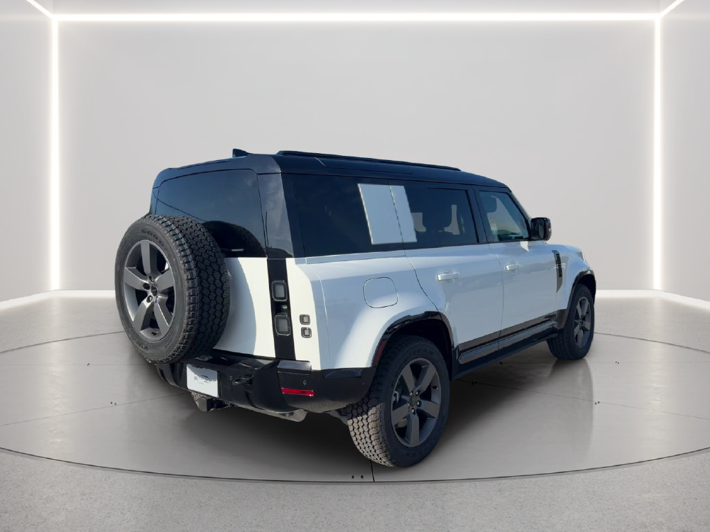New 2026 Land Rover Defender 110 X-Dynamic SE AWD/4WD image 5