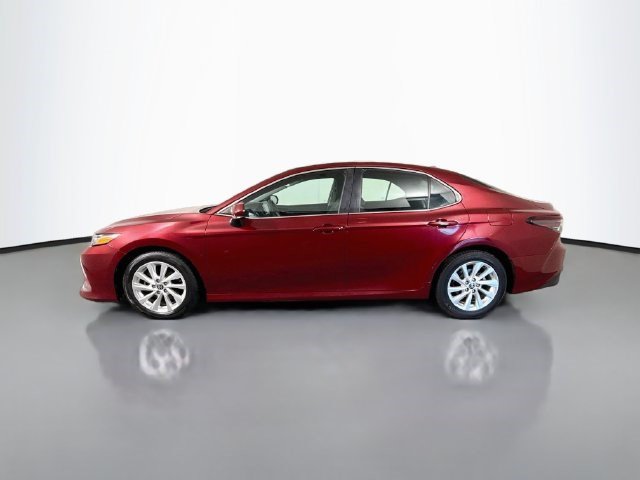 Used 2021 Toyota Camry LE FWD image 6
