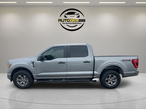 Used 2022 Ford F150 XLT AWD/4WD image 4
