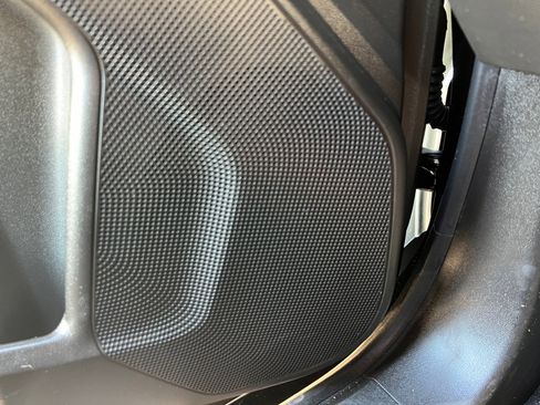 Used 2023 Chevrolet Colorado Z71 w/ Z71 Convenience Package 2 image 27