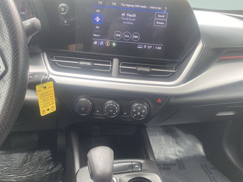 Used 2024 Chevrolet Trax RS w/ Driver Confidence Package image 19