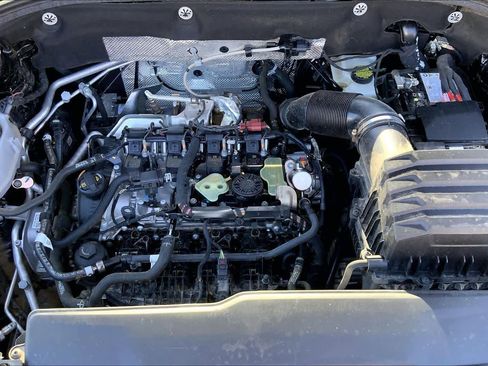 Used 2025 Volkswagen Atlas SEL Premium R-Line AWD/4WD image 32