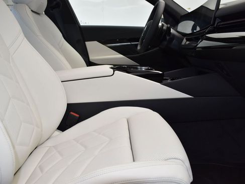 New 2026 BMW 530i xDrive w/ Premium Package AWD/4WD image 25