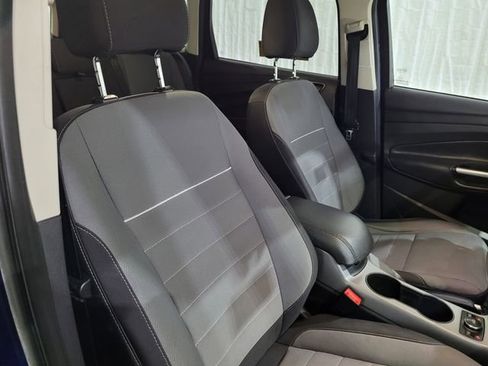 Used 2015 Ford Escape SE image 45