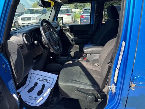 Used 2016 Jeep Wrangler Unlimited Sport w/ Quick Order Package 24S AWD/4WD image 9