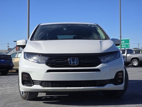 Used 2025 Honda Odyssey Elite image 12