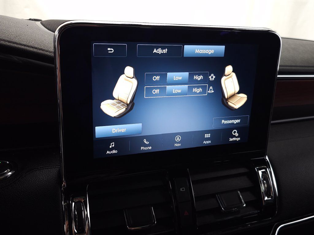 Used 2020 Lincoln Navigator L Reserve w/ Luxury Package AWD/4WD image 30