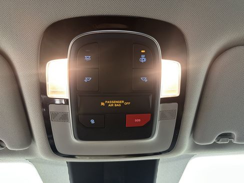 Used 2023 Hyundai Santa Fe SEL image 30