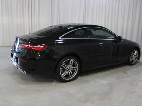 Used 2018 Mercedes-Benz E 400 4MATIC Coupe image 31