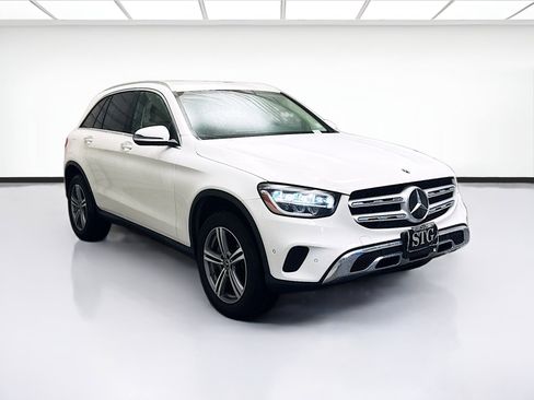 Used 2021 Mercedes-Benz GLC 300 image 3