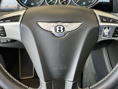 Used 2017 Bentley Continental GT image 11