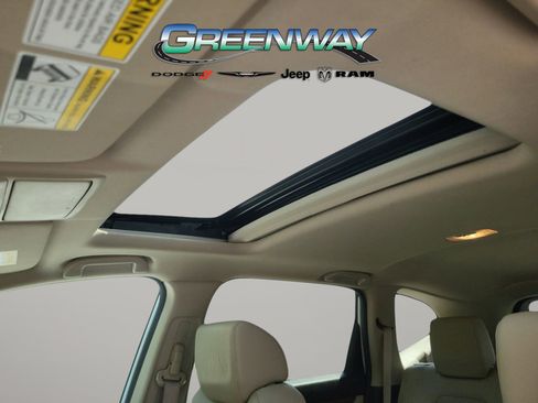 Used 2022 Honda CR-V Touring image 16