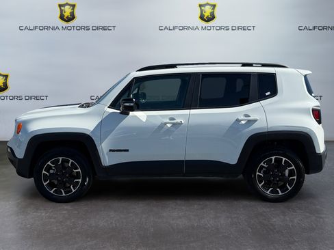 Used 2023 Jeep Renegade Latitude AWD/4WD image 2