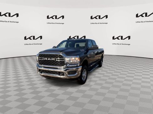 Used 2022 RAM 2500 Big Horn AWD/4WD image 4