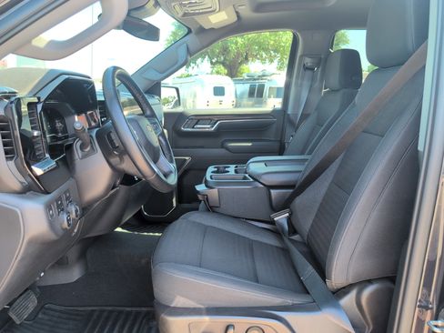 Used 2024 Chevrolet Silverado 1500 LT AWD/4WD image 14