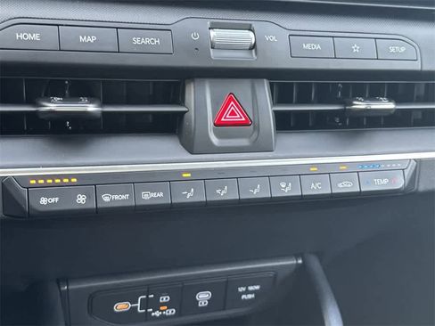 New 2025 Kia K4 LX image 20