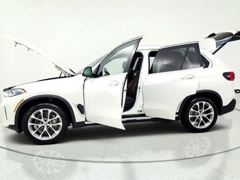 Used 2024 BMW X5 sDrive40i w/ Premium Package RWD image 14