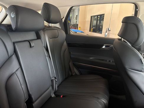 Used 2026 Genesis GV80 2.5T AWD/4WD image 35