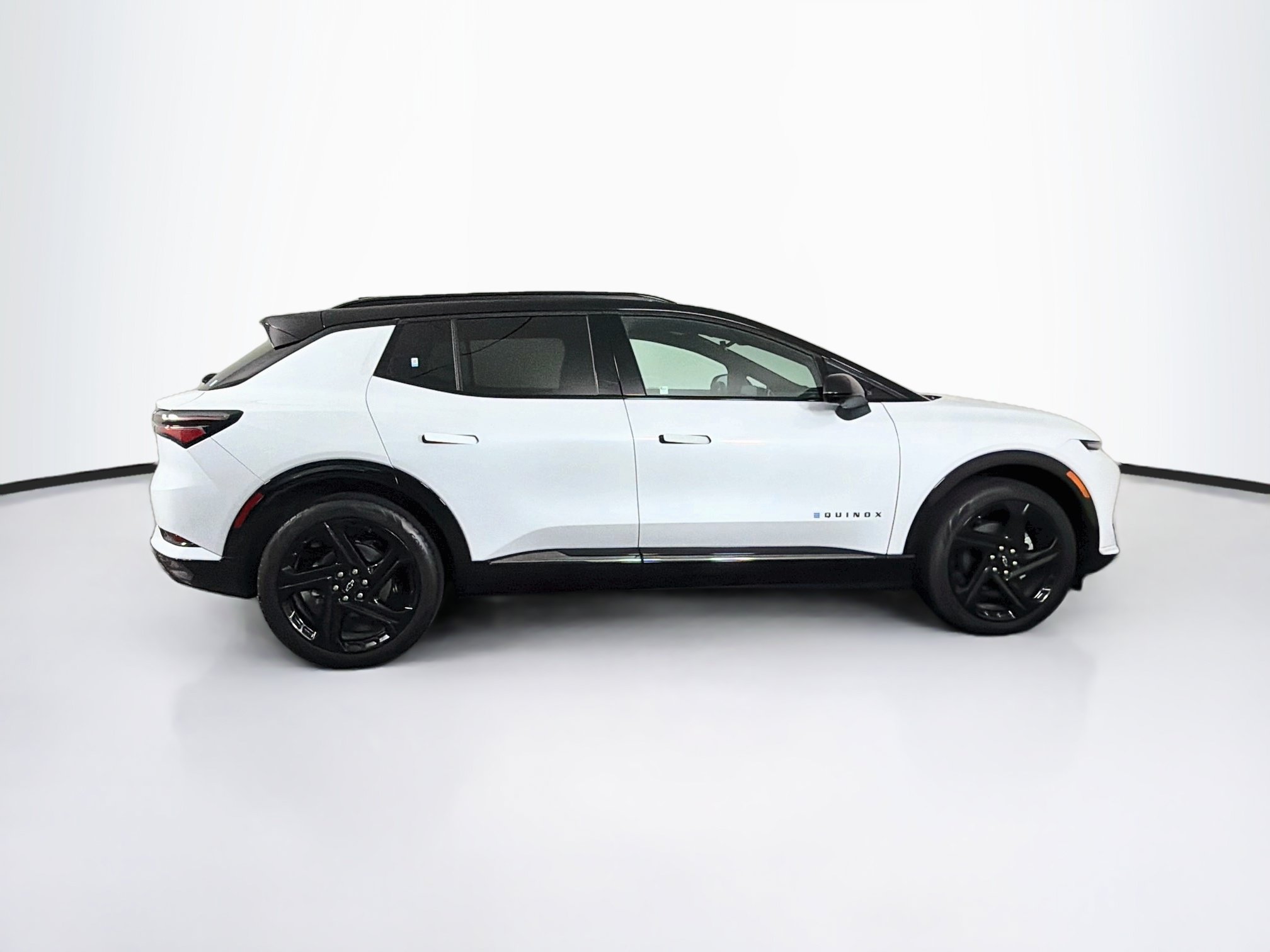 Used 2026 Chevrolet Equinox EV RS FWD image 10