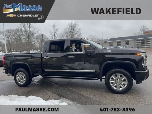 Used 2025 Chevrolet Silverado 2500 High Country w/ High Country Premium Package AWD/4WD image 5