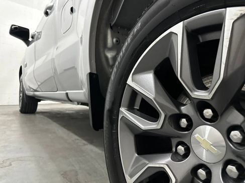 Used 2019 Chevrolet Silverado 1500 LT w/ Texas Edition RWD image 18