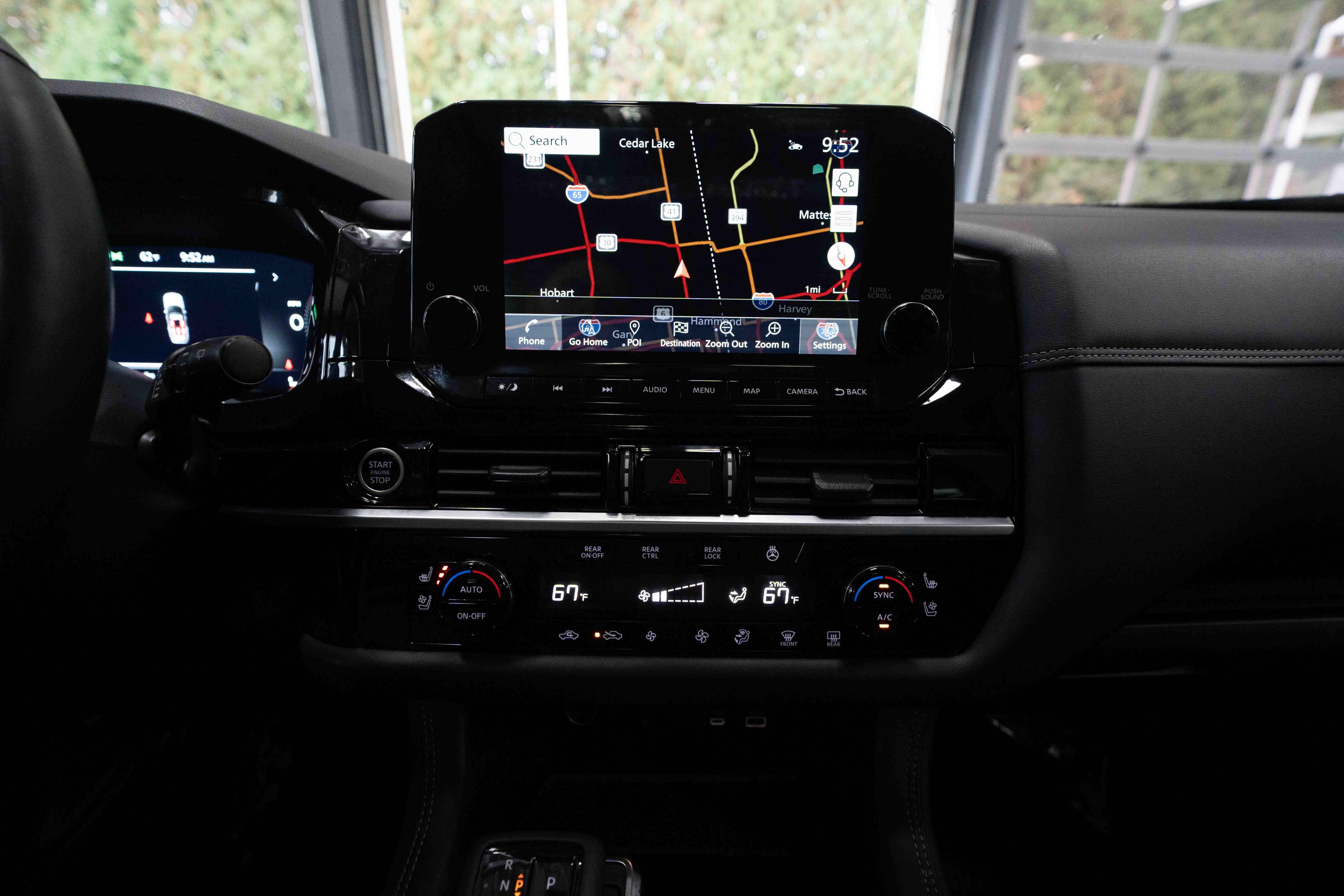 Used 2024 Nissan Pathfinder Platinum AWD/4WD image 17