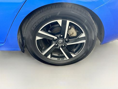 Used 2024 Nissan Sentra SV image 11