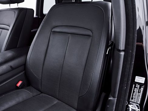 Used 2020 Rolls-Royce Cullinan AWD/4WD image 59