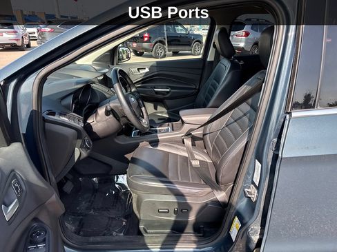 Used 2019 Ford Escape Titanium AWD/4WD image 12