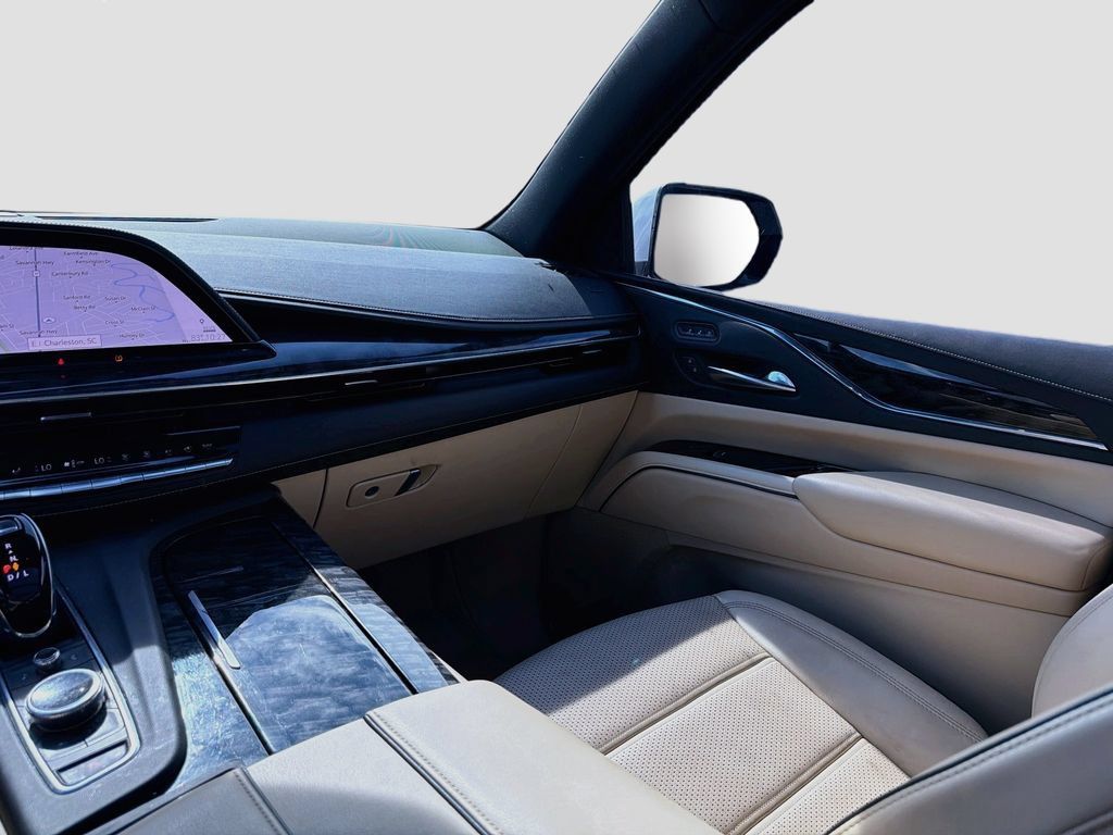 Used 2021 Cadillac Escalade ESV Premium Luxury w/ Driver Assist Tech Package AWD/4WD image 25