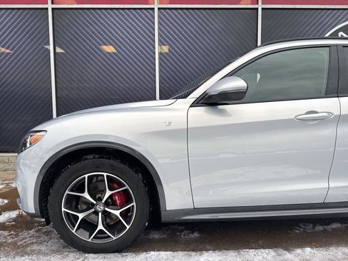 Used 2023 Alfa Romeo Stelvio Ti image 15