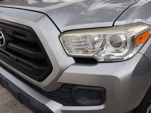 Certified 2017 Toyota Tacoma SR image 3