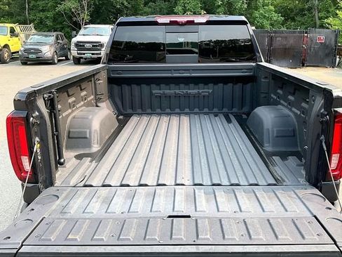Used 2024 GMC Sierra 1500 Denali w/ Denali Reserve Package AWD/4WD image 30