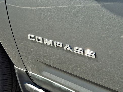 Used 2011 Jeep Compass 4WD image 29