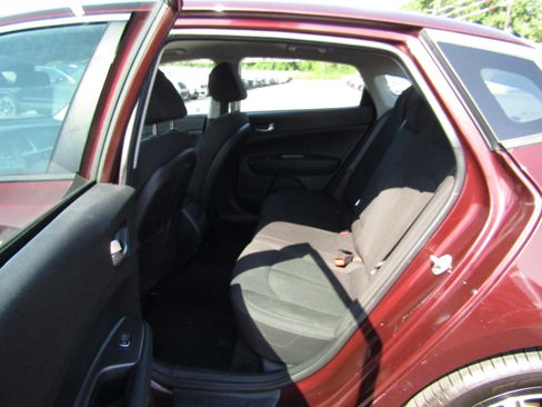 Used 2019 Kia Optima LX w/ LX 17" Wheel Package image 17